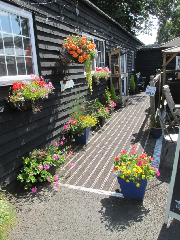 Hughenden Village Store and Coffee Shop